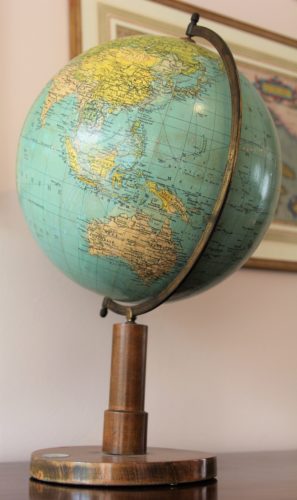 Old globe in Dutch (33 cm diameter) by Prof Dr A Krause, ca 1930 (detail Australia)